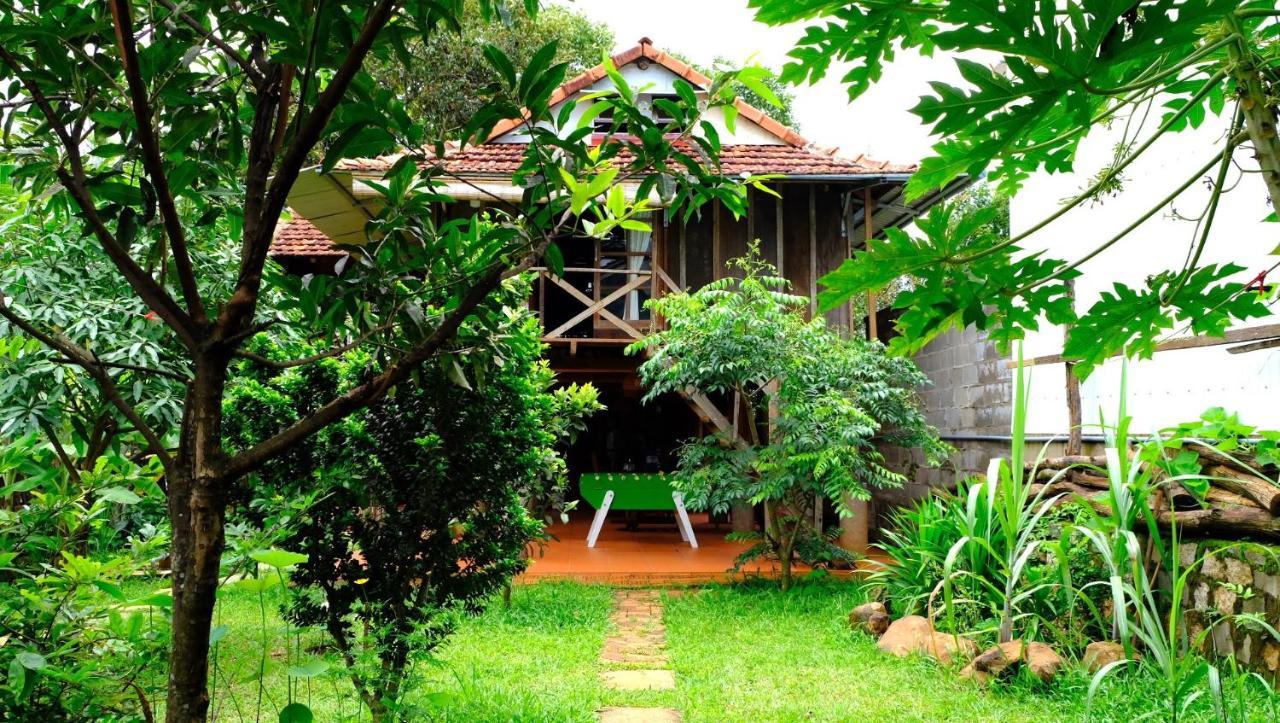 Plei Homestay & Cafe Pleiku Exteriör bild