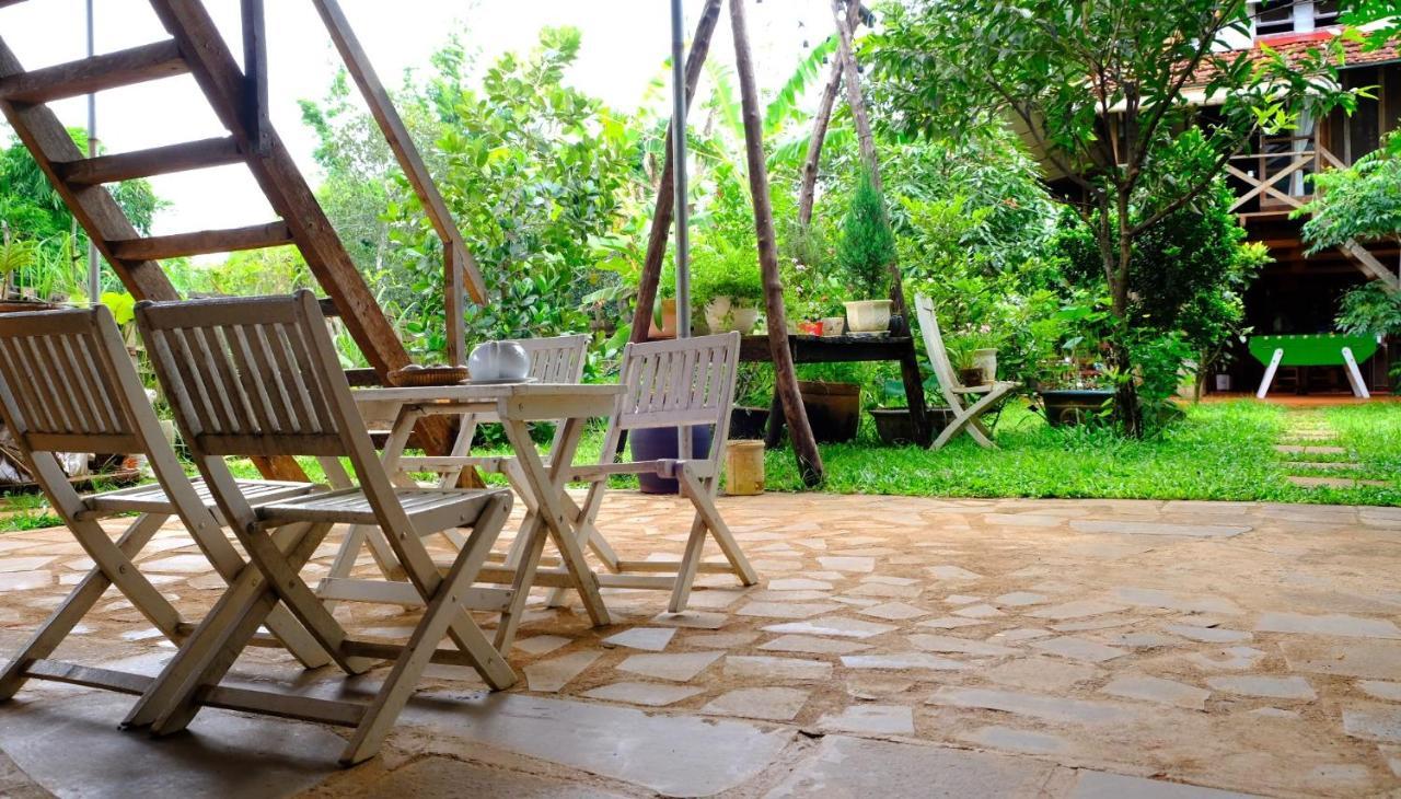 Plei Homestay & Cafe Pleiku Exteriör bild